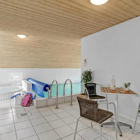 In With Sauna